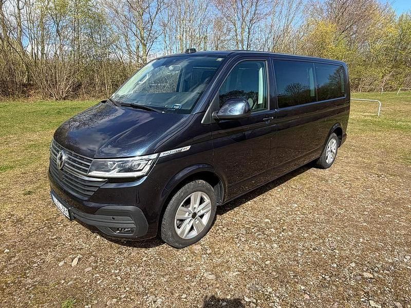 Gebraucht VW Multivan Highline 204 PS (150 kW) 2022 Schwarz Van