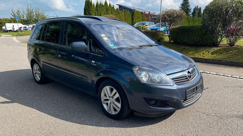 Grau Gebraucht 2011 Opel Zafira Sport Van / Kleinbus | 2.990 € (Superpreis) - Bild 1/4