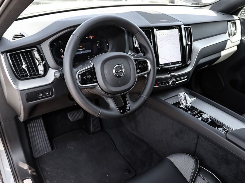 Gebraucht Volvo XC60 Plus 398 PS (292 kW) 2024 Grau SUV