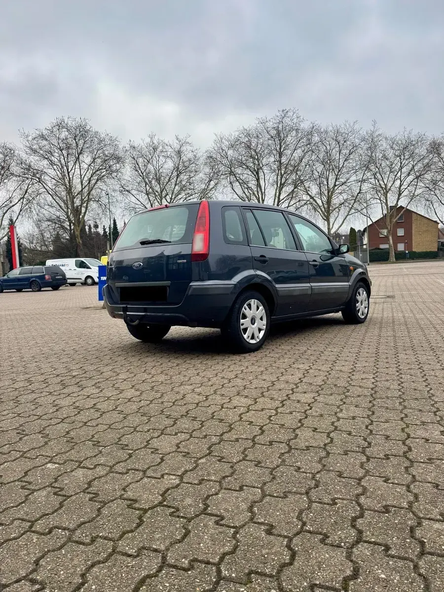 Gebraucht Ford Fusion 90 PS (66 kW) 2008 Grau Kleinwagen