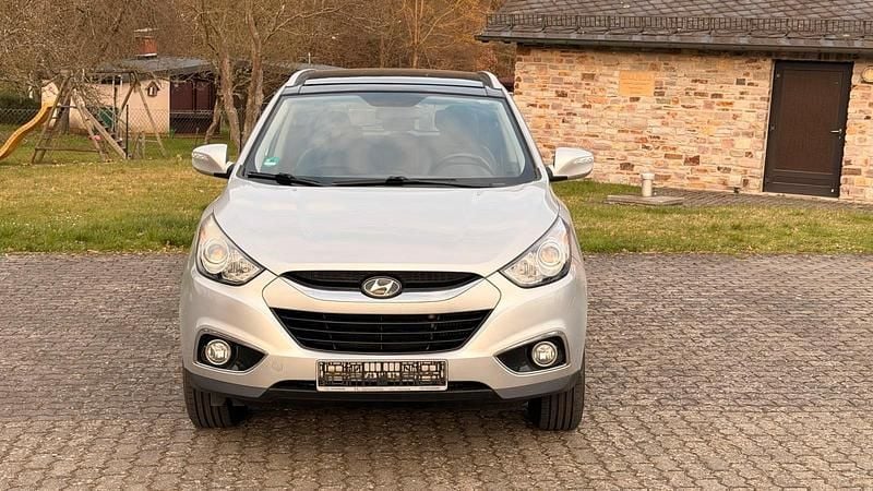 Gebraucht Hyundai ix35 136 PS (100 kW) 2012 Silber SUV