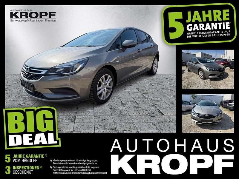 Gebraucht Opel Astra Edition 105 PS (77 kW) 2017 Beige grau (m2) Limousine
