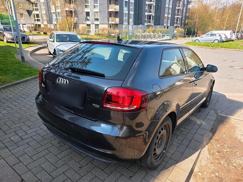 Gebraucht Audi A3 140 PS (102 kW) 2010 Schwarz Kleinwagen