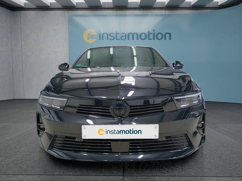 Gebraucht Opel Astra 131 PS (96 kW) 2025 Schwarz Limousine