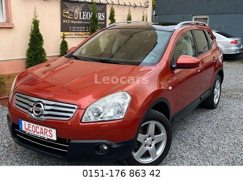 Rot Gebraucht 2009 Nissan Qashqai +2 SUV | 6.450 € (Fairer Preis) - Bild 1/4