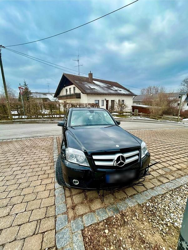 Schwarz Gebraucht 2012 Mercedes GLK350 SUV | 9.000 € (Guter Preis) - Bild 1/4
