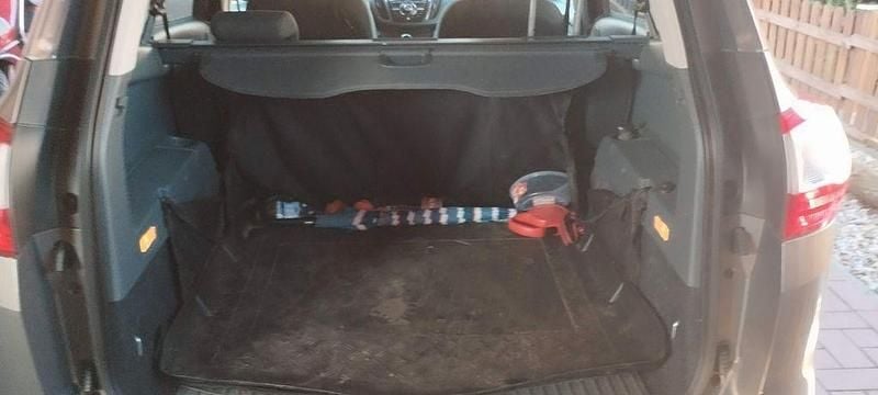 Gebraucht Ford Grand C-Max 163 PS (119 kW) 2012 Braun Van / Kleinbus