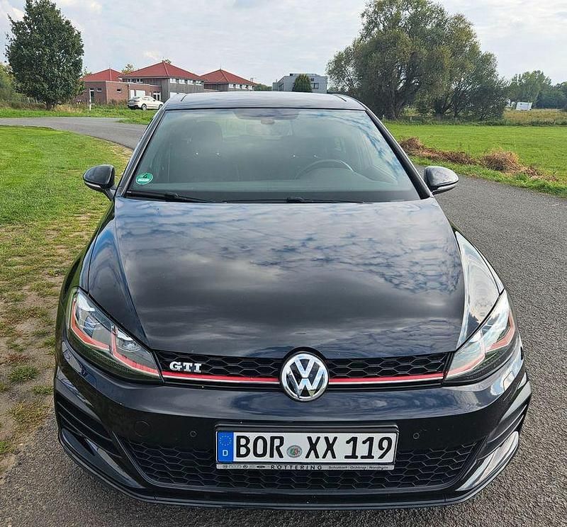 Schwarz Gebraucht 2017 VW Golf VII GTI Limousine | 16.700 € (Fairer Preis) - Bild 1/4