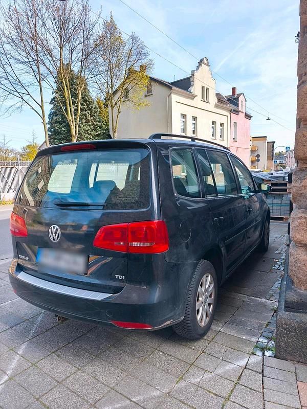 Gebraucht VW Touran 105 PS (77 kW) 2013 Schwarz Van / Kleinbus