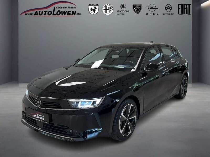Karbon schwarz (metallic) Gebraucht 2022 Opel Astra Edition Limousine | 20.989 € (Superpreis) - Bild 1/4