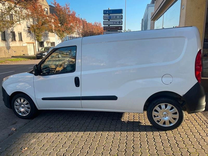 Gebraucht Opel Combo 90 PS (66 kW) 2012 Weiß Van / Kleinbus