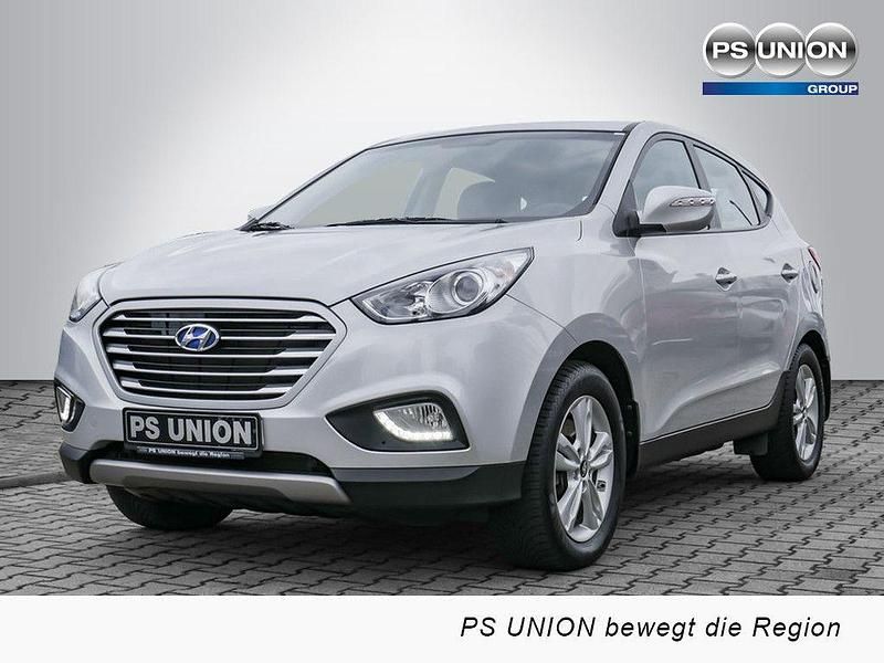 Silber Gebraucht 2017 Hyundai ix35 Premium SUV | 13.990 € (Etwas zu teuer) - Bild 1/4