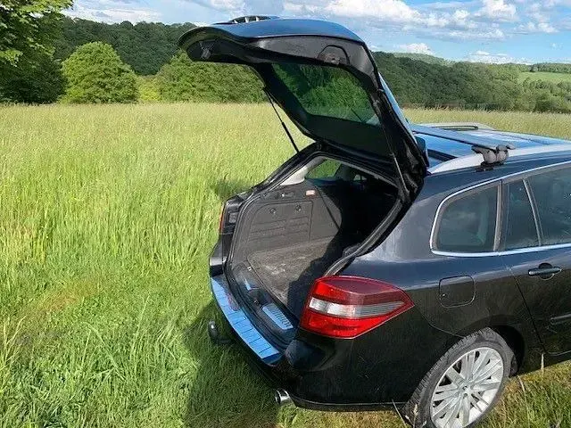 Gebraucht Renault Laguna GrandTour Initiale 173 PS (127 kW) 2014 Schwarz Kombi