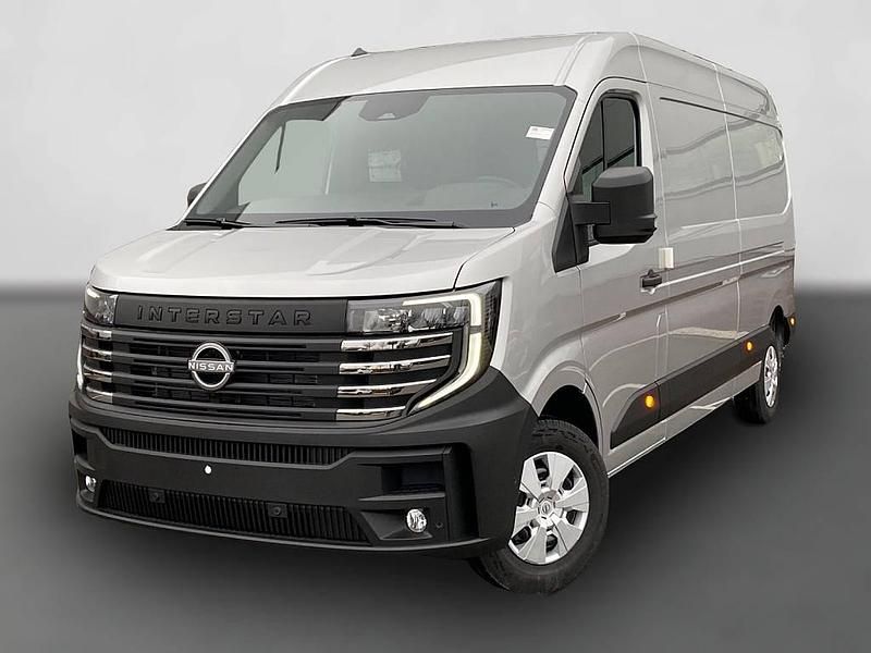 Gebraucht Nissan Interstar Tekna 150 PS (110 kW) 2024 Grau Van