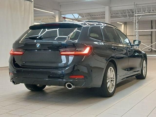 Gebraucht BMW 320 Shadowline 190 PS (139 kW) 2024 Schwarzkeine angabe Limousine