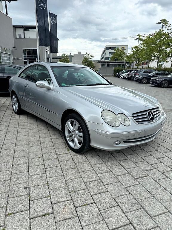Silber Gebraucht 2003 Mercedes CLK320 Coupé | 5.900 € (Teuer) - Bild 1/4