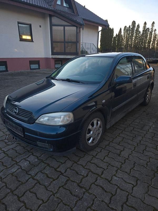 Gebraucht Opel Astra 101 PS (74 kW) 2002 Blau Limousine