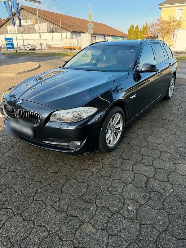 Gebraucht BMW 525 218 PS (160 kW) 2013 Grau Kombi
