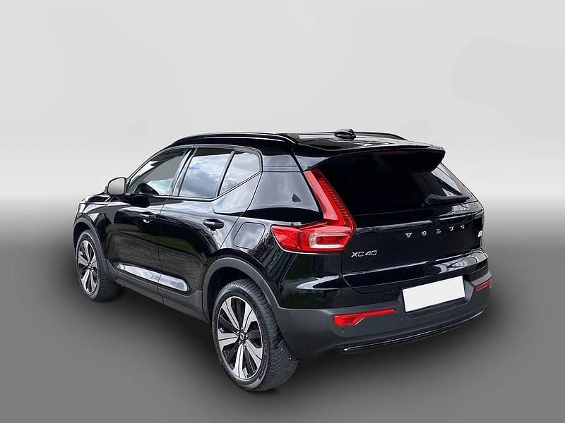 Gebraucht Volvo XC40 Core 169 kW (231 PS) 2023 Schwarz SUV