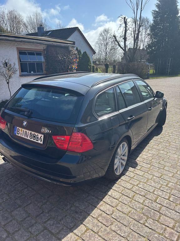 Usata BMW 318 143 CV (105 kW) 2012 Nero Station wagon