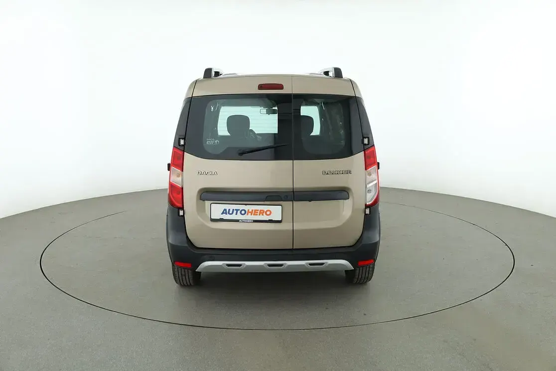 Gebraucht Dacia Dokker Stepway 95 PS (69 kW) 2019 Gelb Van / Kleinbus