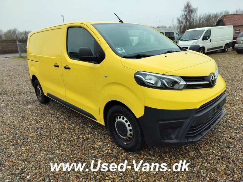 Gebraucht Toyota Proace Comfort 122 PS (89 kW) 2017 Weiß Van / Kleinbus
