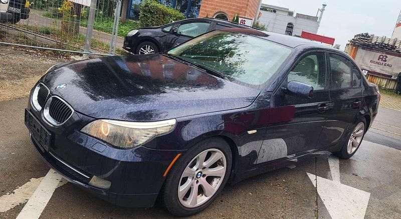 Gebraucht BMW 535 305 PS (224 kW) 2008 Blau Limousine