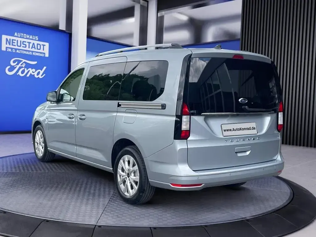 Neu Ford Grand Tourneo Connect Titanium 116 PS (85 kW) 2026 Silber Van / Kleinbus