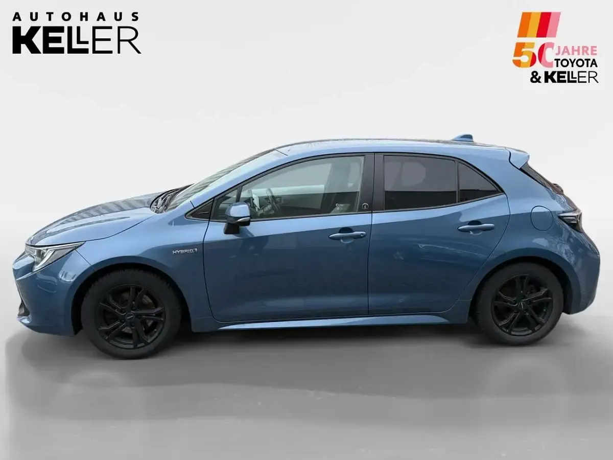 Gebraucht Toyota Corolla 184 PS (135 kW) 2021 Blue metallic Limousine