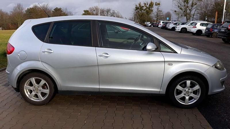 Gebraucht Seat Altea Comfort 102 PS (75 kW) 2010 Grau Kombi