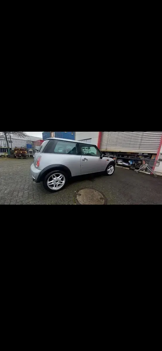 Occasion Mini Cooper 90 PK (66 kW) 2006 Zilver Hatchback