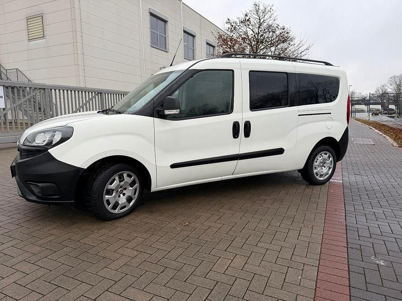 Gebraucht Fiat Doblò 101 PS (74 kW) 2021 Weiß Van / Kleinbus