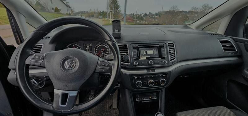 Gebraucht VW Sharan Comfortline 140 PS (102 kW) 2013 Schwarz Van / Kleinbus