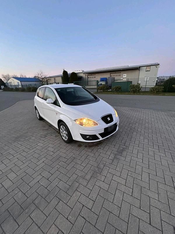 Gebraucht Seat Altea 125 PS (91 kW) 2010 Weiß Kombi