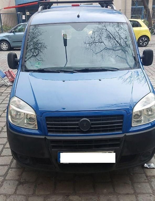 Gebraucht Fiat Doblò Active 77 PS (56 kW) 2009 Blau Van / Kleinbus