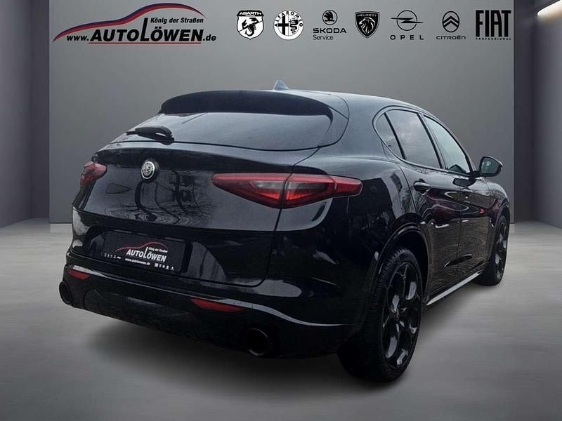Gebraucht Alfa Romeo Stelvio Veloce 209 PS (153 kW) 2022 Schwarz SUV