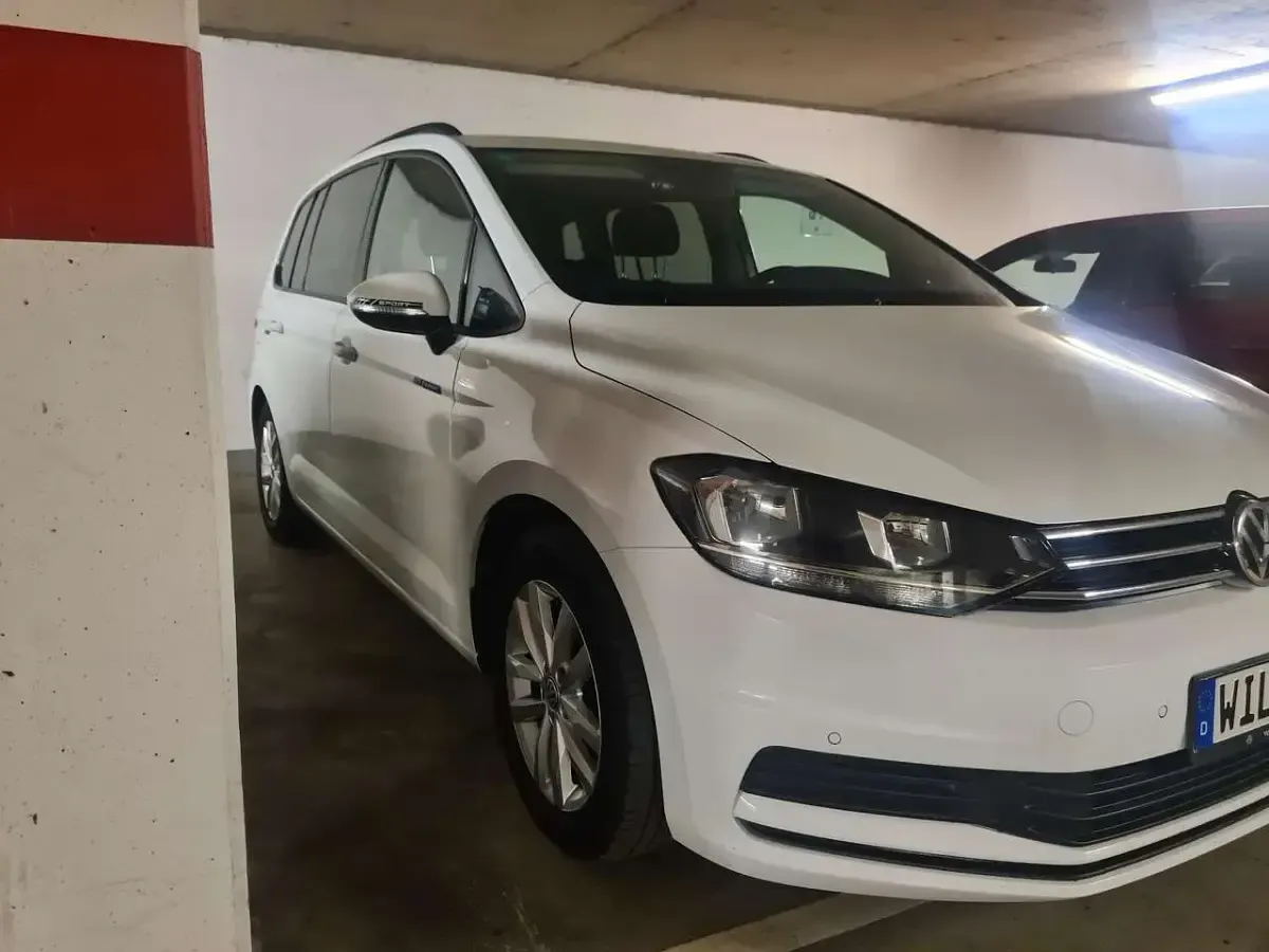 Gebraucht VW Touran Comfortline 110 PS (80 kW) 2016 Van / Kleinbus