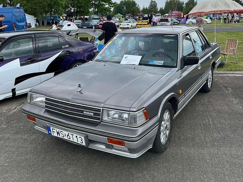 Gebraucht Nissan Laurel 128 PS (94 kW) 1986 Silber Limousine