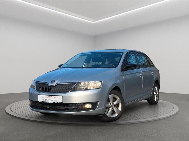 Gebraucht Skoda Rapid Ambition 90 PS (66 kW) 2015 Silber Kleinwagen