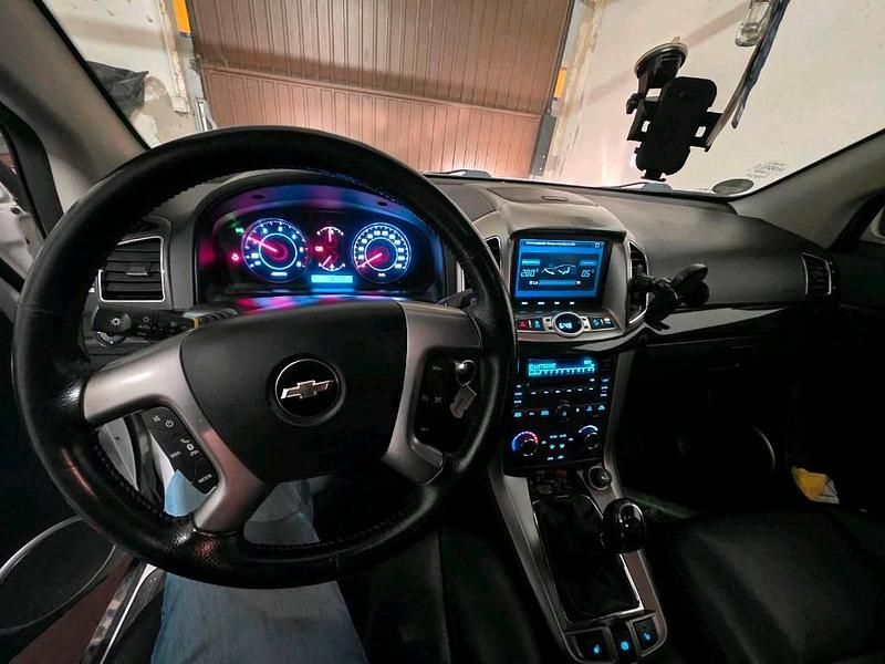 Gebraucht Chevrolet Captiva 183 PS (134 kW) 2012 Weiß SUV