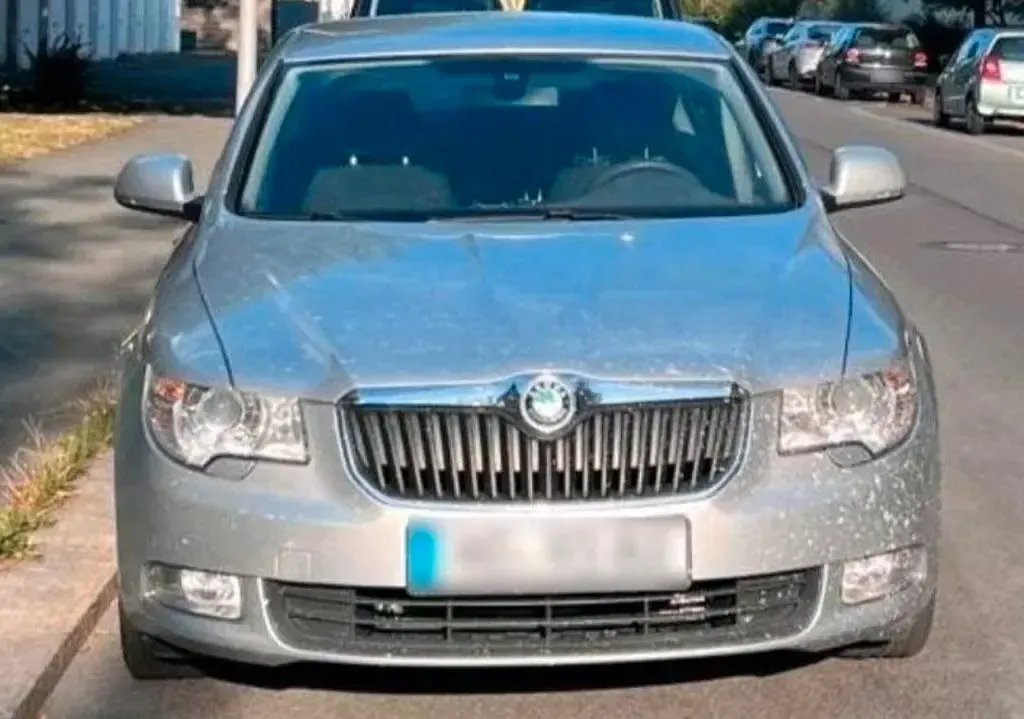 Gebraucht Skoda Superb Comfort 160 PS (117 kW) 2009 Silber Limousine