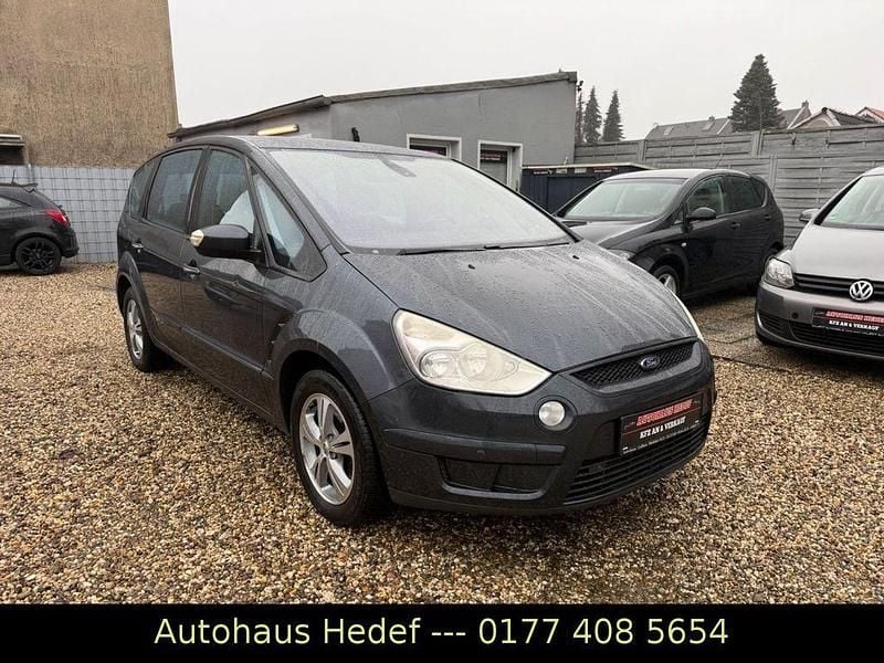 Gebraucht Ford S-MAX Titanium 175 PS (128 kW) 2009 Grau Van / Kleinbus