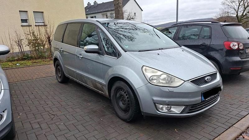 Silber Gebraucht 2006 Ford Galaxy Ghia Van / Kleinbus | 1.999 € (Superpreis) - Bild 1/4