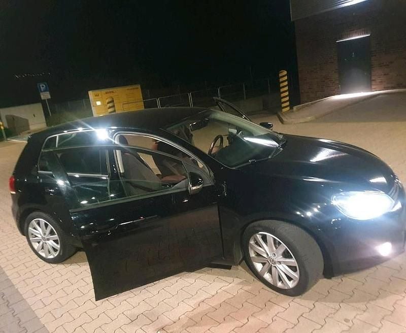 Schwarz Gebraucht 2010 VW Golf VI Edition Limousine | 6.000 € (Fairer Preis) - Bild 1/4