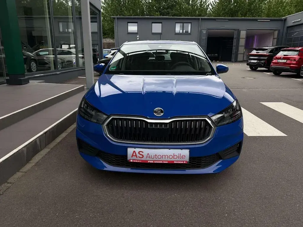 Gebraucht Skoda Fabia Easy 65 PS (47 kW) 2022 Energy blau Kleinwagen