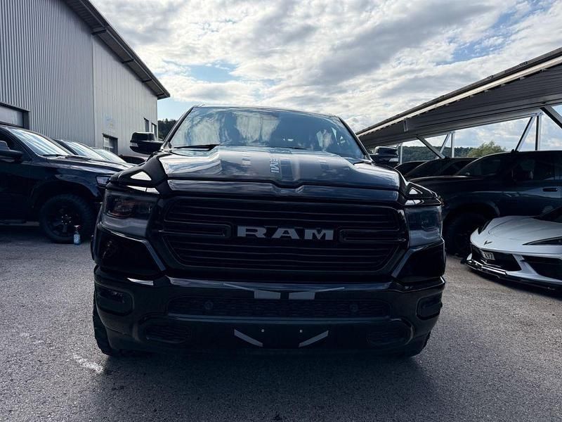 Gebraucht Dodge Ram 401 PS (294 kW) 2021 Schwarz Pickup