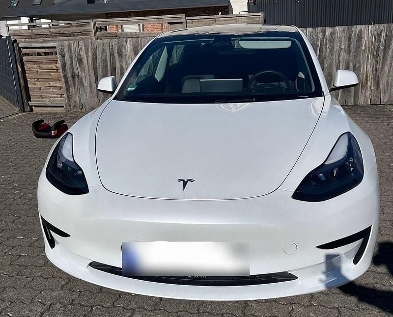 Gebraucht Tesla Model 3 RWD 208 kW (283 PS) 2023 Weiß Limousine