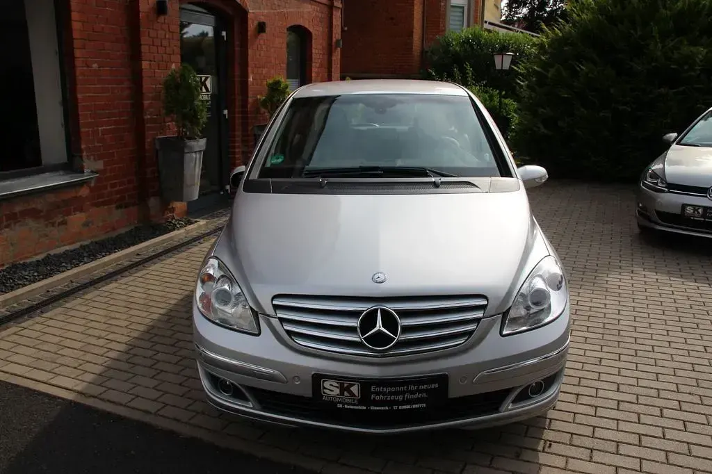 Gebraucht Mercedes B170 116 PS (85 kW) 2008 Silber Van / Kleinbus