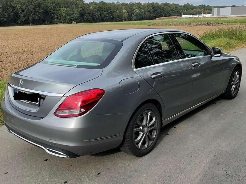 Gebraucht Mercedes C180 Avantgarde 156 PS (114 kW) 2014 Grau Limousine