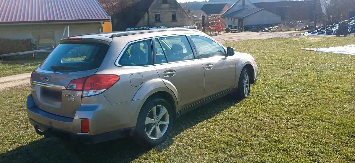 Gebraucht Subaru Outback 150 PS (110 kW) 2013 Andere farben Kombi